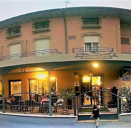 ريميني Hotel Biancospino المظهر الخارجي الصورة